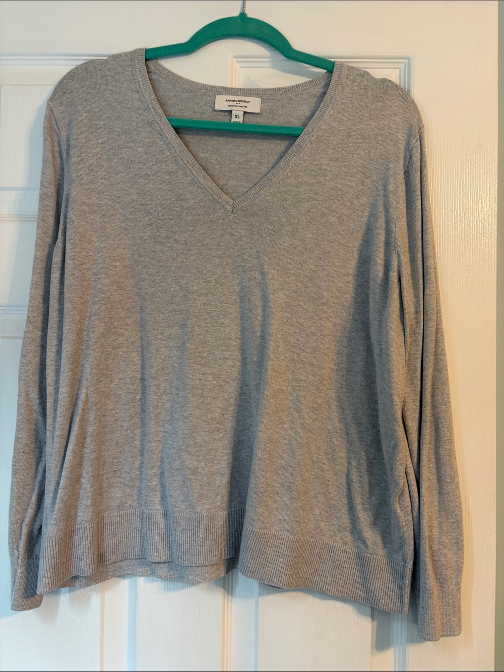 Banana Republic Light Gray V-Neck Sweater